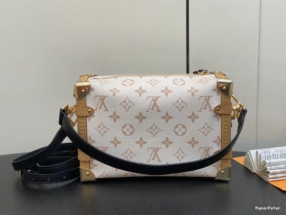 TRUNK SIDE LOUIS MM VUITTON 0802